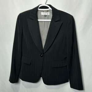 Tahari Arthur Levine petite blazer